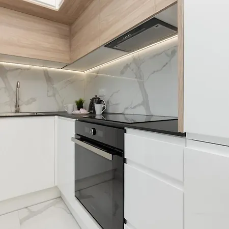 Cosy Apartment On Wola Goleszowska By Noclegi Renters Warszawa Zewnętrze zdjęcie